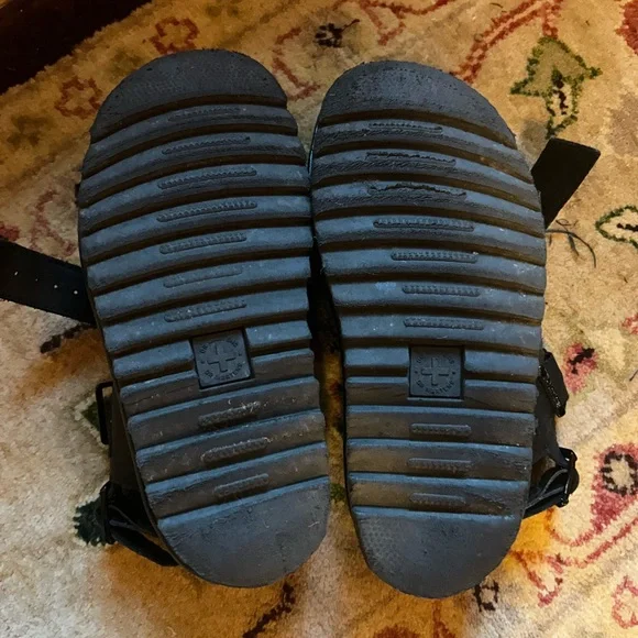 Dr. Martens Black Voss Sandals - Picture 4 of 6